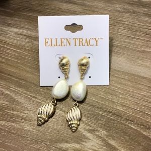 ELLEN TRACY seashell earrings